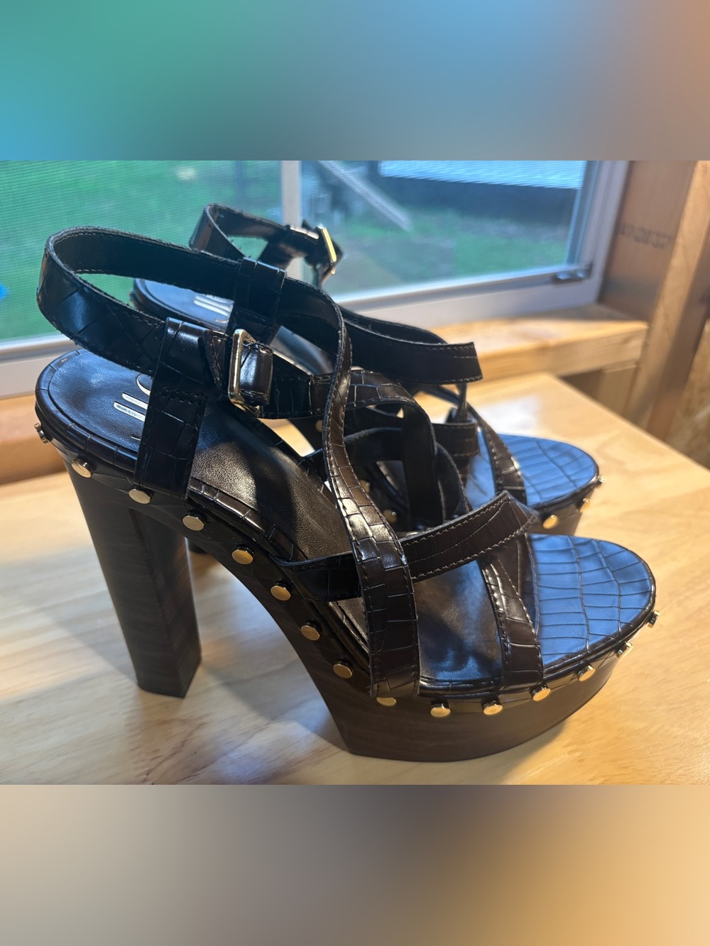 Jennifer Lopez Black Croc-Embossed Platform Sandals with Gold Stud Detail
